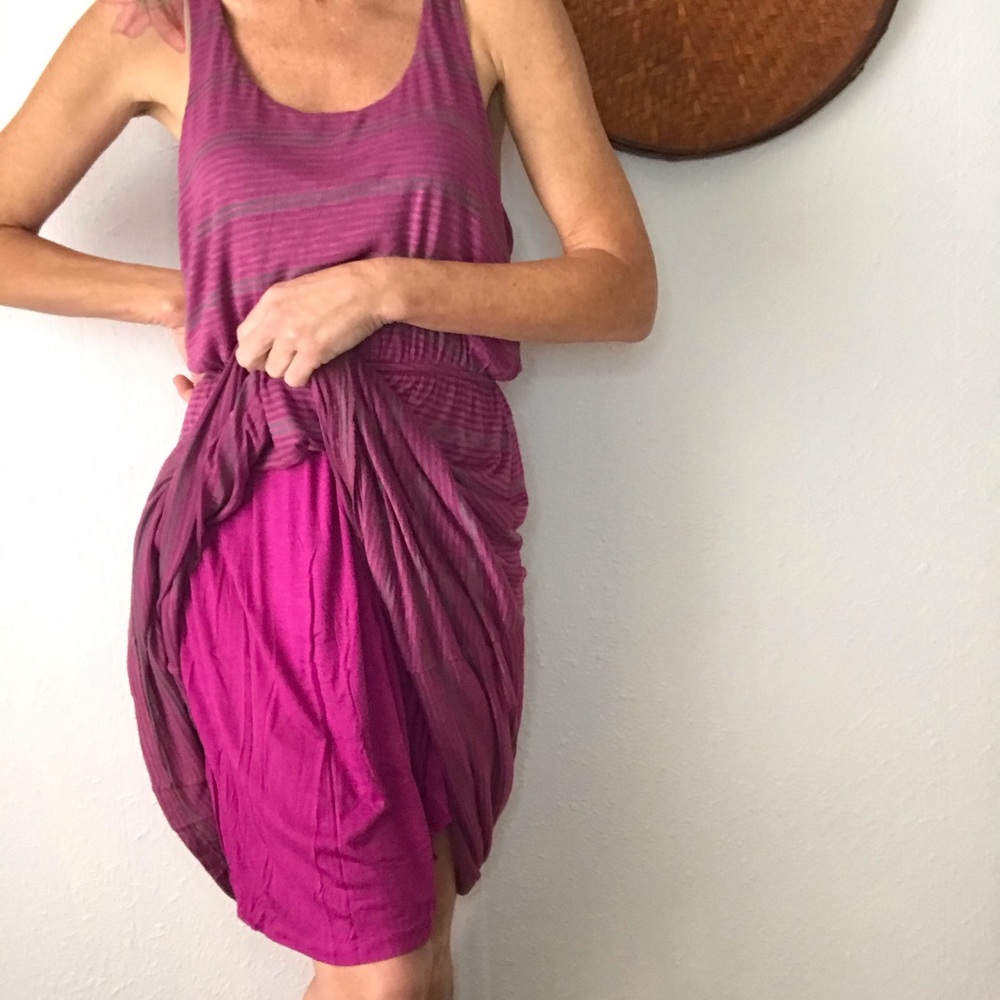 🧞♀️Magenta sleeveless maxi dress - Picture 3 of 6